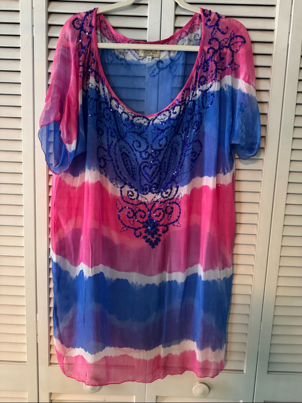 Embellished Scoop-Neck Tie-Dye Tunic in Pink & Blue